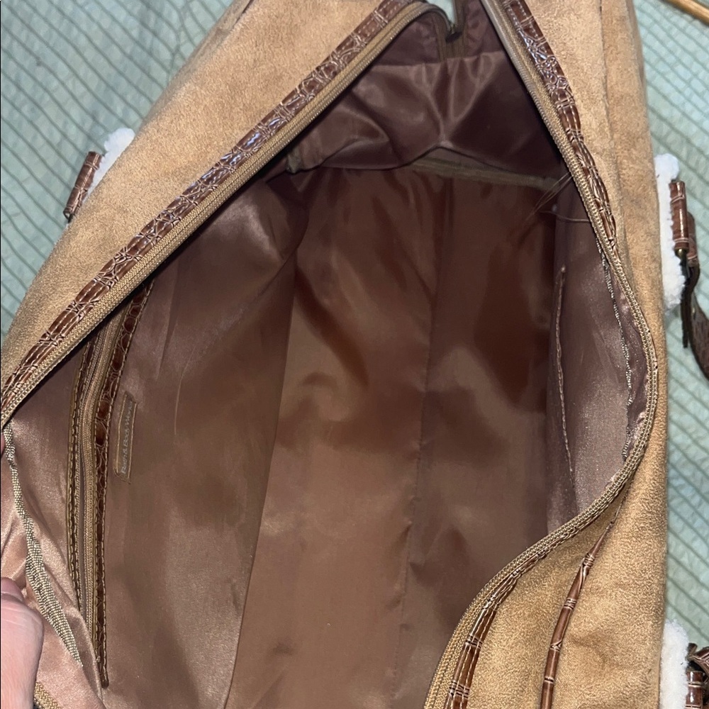 Bath & Body Works Sherpa & Faux Suede Weekender Bag - Picture 7 of 13